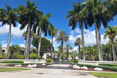 Copropriété à vendre à Miami, Floride: 1 chambre, 79.34 m2 № 1939322 - photo 15