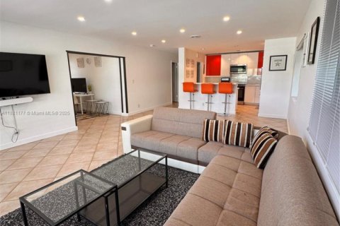 Купить виллу или дом в Холливуд, Флорида 3 спальни, 172.15м2, № 1924867 - фото 9