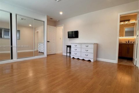 Купить виллу или дом в Холливуд, Флорида 3 спальни, 172.15м2, № 1924867 - фото 21