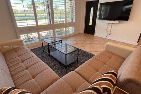 Купить виллу или дом в Холливуд, Флорида 3 спальни, 172.15м2, № 1924867 - фото 8