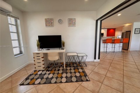 Купить виллу или дом в Холливуд, Флорида 3 спальни, 172.15м2, № 1924867 - фото 10