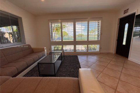 Купить виллу или дом в Холливуд, Флорида 3 спальни, 172.15м2, № 1924867 - фото 4