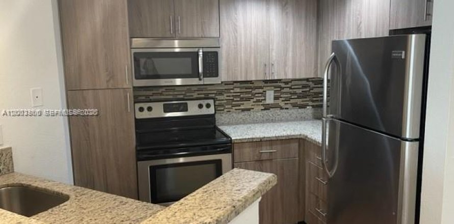 Condo in Sunrise, Florida, 1 bedroom  № 2069584