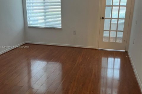Condo in Sunrise, Florida, 1 bedroom  № 2069584 - photo 9