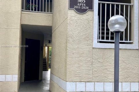 Condo in Sunrise, Florida, 1 bedroom  № 2069584 - photo 4