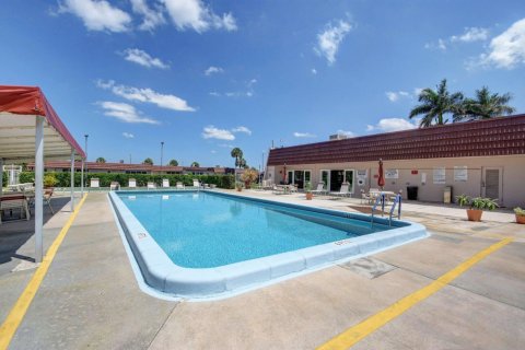 Condo in West Palm Beach, Florida, 1 bedroom  № 1160772 - photo 1
