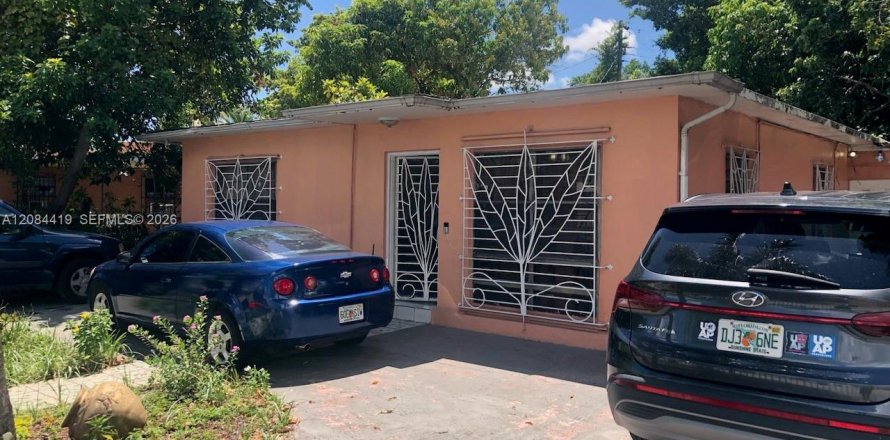 Villa ou maison à Hialeah, Floride 4 chambres, 99.03 m2 № 2353684