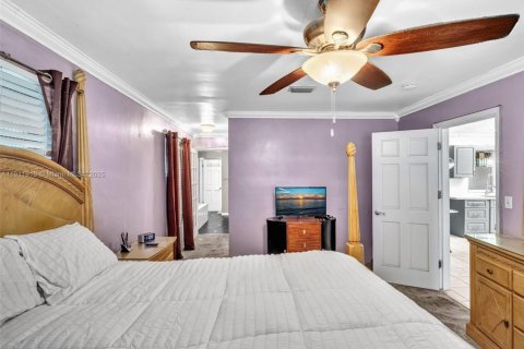 House in Miami Gardens, Florida 4 bedrooms, 184.78 sq.m. № 1968693 - photo 25