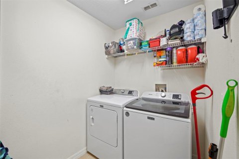 Купить виллу или дом в Мимс, Флорида 3 комнаты, 222.59м2, № 1832931 - фото 22