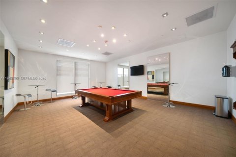 Condo in Miami, Florida, 1 bedroom  № 2000465 - photo 30