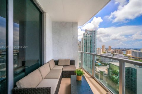 Condo in Miami, Florida, 1 bedroom  № 2000465 - photo 17