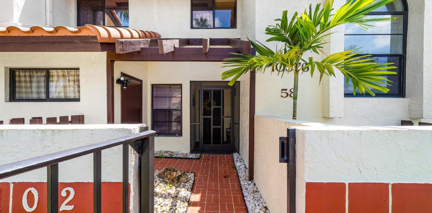 Condo in Boynton Beach, Florida, 3 bedrooms № 2172156