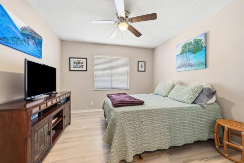 Condo in Boynton Beach, Florida, 3 bedrooms № 2172156 - photo 12