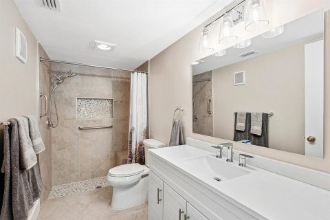 Condo in Boynton Beach, Florida, 3 bedrooms № 2172156 - photo 17