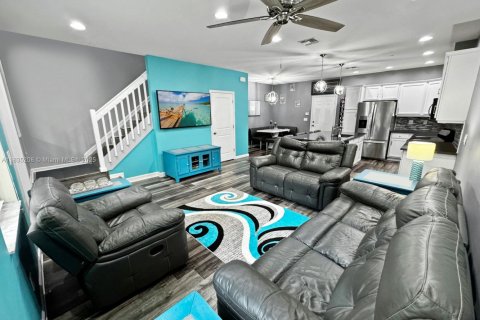 Townhouse in Cooper City, Florida 3 bedrooms, 123.93 sq.m. № 1819854 - photo 7