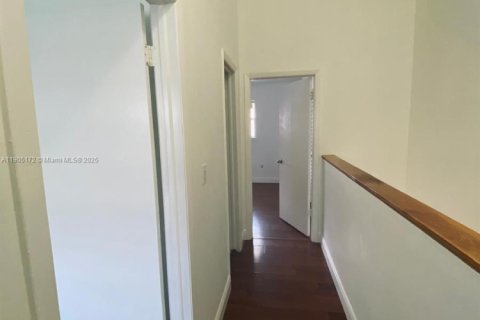 Adosado en alquiler en Key Biscayne, Florida, 2 dormitorios, 81.29 m2 № 1956315 - foto 9