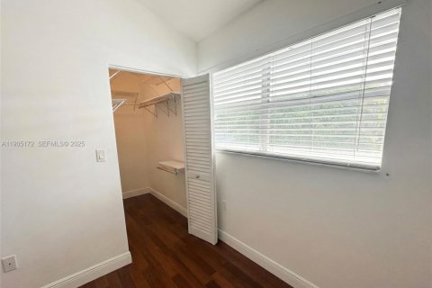 Adosado en alquiler en Key Biscayne, Florida, 2 dormitorios, 81.29 m2 № 1956315 - foto 20