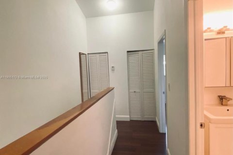 Adosado en alquiler en Key Biscayne, Florida, 2 dormitorios, 81.29 m2 № 1956315 - foto 7