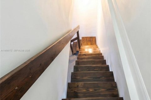 Adosado en alquiler en Key Biscayne, Florida, 2 dormitorios, 81.29 m2 № 1956315 - foto 24