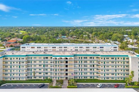 Condo à Gulfport, Floride, 2 chambres  № 2149583
