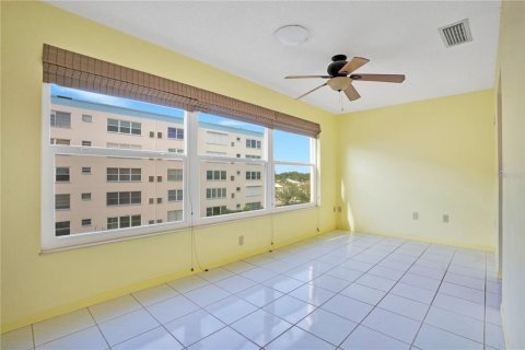 Copropriété à vendre à Gulfport, Floride: 2 chambres, 104.05 m2 № 2149583 - photo 16