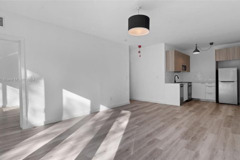 Купить коммерческую недвижимость в Майами-Бич, Флорида 729.47м2, № 1729379 - фото 4