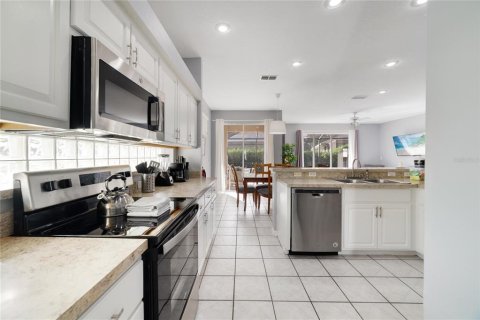 Casa en venta en Kissimmee, Florida, 4 dormitorios, 158.03 m2 № 1916686 - foto 4
