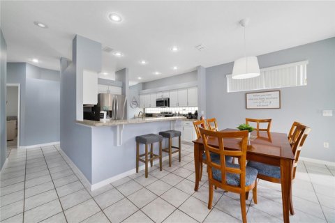 Casa en venta en Kissimmee, Florida, 4 dormitorios, 158.03 m2 № 1916686 - foto 9