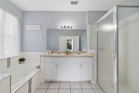 Casa en venta en Kissimmee, Florida, 4 dormitorios, 158.03 m2 № 1916686 - foto 16