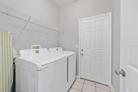 Casa en venta en Kissimmee, Florida, 4 dormitorios, 158.03 m2 № 1916686 - foto 28