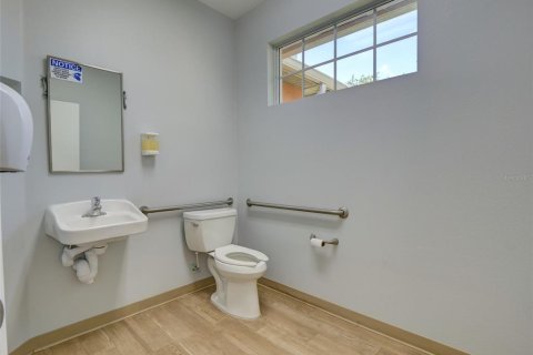 Commercial property in Orlando, Florida 488.29 sq.m. № 2104296 - photo 15