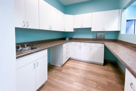 Commercial property in Orlando, Florida 488.29 sq.m. № 2104296 - photo 19