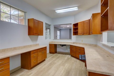 Commercial property in Orlando, Florida 488.29 sq.m. № 2104296 - photo 7