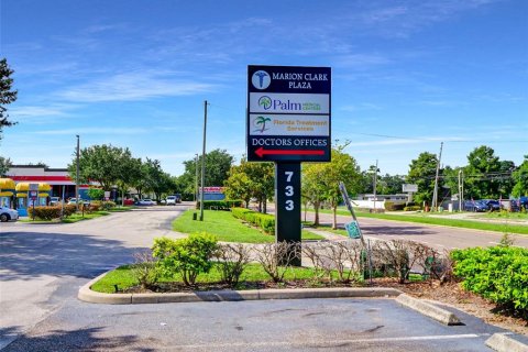 Commercial property in Orlando, Florida 488.29 sq.m. № 2104296 - photo 20
