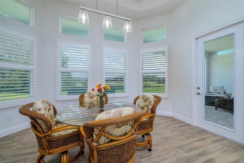 Casa en venta en Dade City, Florida, 3 dormitorios, 297.47 m2 № 1914548 - foto 17