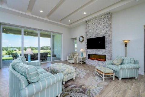 Casa en venta en Dade City, Florida, 3 dormitorios, 297.47 m2 № 1914548 - foto 10