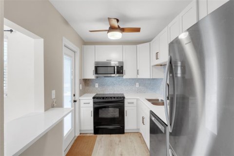 Copropriété à louer à Bradenton, Floride: 2 chambres, 80.36 m2 № 2381011 - photo 22