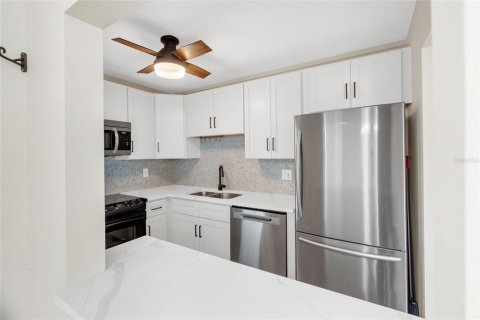 Copropriété à louer à Bradenton, Floride: 2 chambres, 80.36 m2 № 2381011 - photo 21