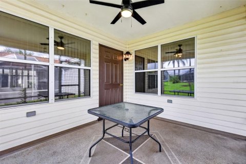 House in The Villages, Florida 3 bedrooms, 157.38 sq.m. № 2209580 - photo 25