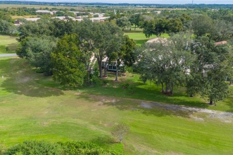 House in Winter Haven, Florida 3 bedrooms, 179.02 sq.m. № 1899601 - photo 3