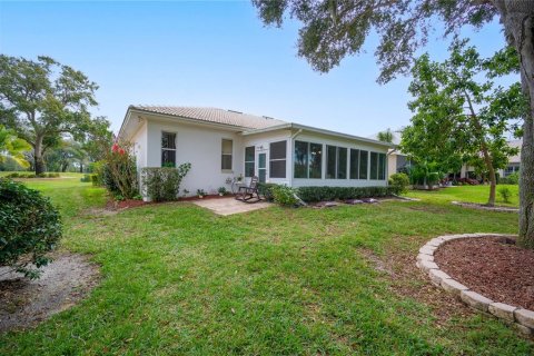 House in Winter Haven, Florida 3 bedrooms, 179.02 sq.m. № 1899601 - photo 30