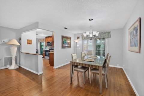 Villa ou maison à vendre à Delray Beach, Floride: 2 chambres, 159.42 m2 № 2428052 - photo 6