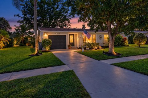 Villa ou maison à Delray Beach, Floride 2 chambres, 159.42 m2 № 2428052