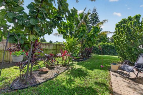 Villa ou maison à vendre à Delray Beach, Floride: 2 chambres, 159.42 m2 № 2428052 - photo 25