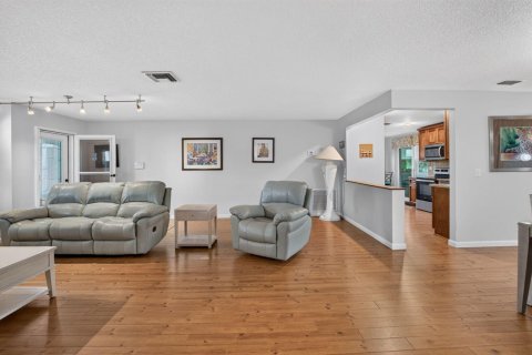 Villa ou maison à vendre à Delray Beach, Floride: 2 chambres, 159.42 m2 № 2428052 - photo 4