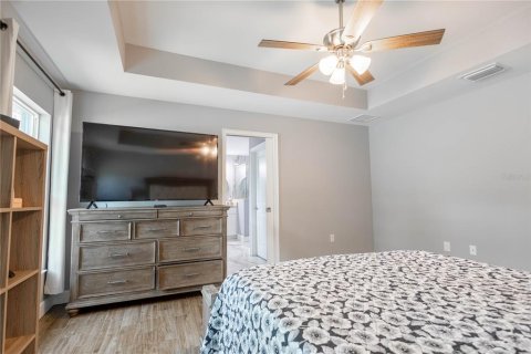 House in Mulberry, Florida 4 bedrooms, 173.54 sq.m. № 1915243 - photo 13