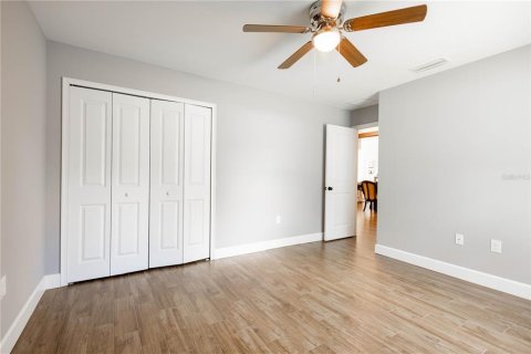 House in Mulberry, Florida 4 bedrooms, 173.54 sq.m. № 1915243 - photo 19