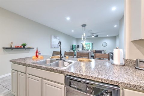 Adosado en venta en Riverview, Florida, 3 dormitorios, 179.12 m2 № 1914189 - foto 3