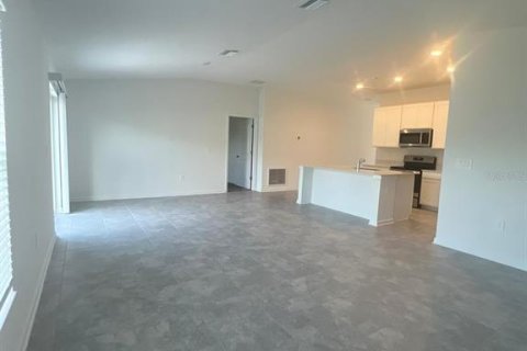 Casa en venta en Davenport, Florida, 3 dormitorios, 146.79 m2 № 2139308 - foto 4