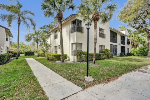 Condo à Coconut Creek, Floride, 2 chambres  № 2042164